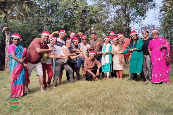 Low budget Farmhouse in Karjat with swimming pool - MARS