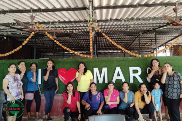 Low budget farmhouse in Karjat with swimming pool